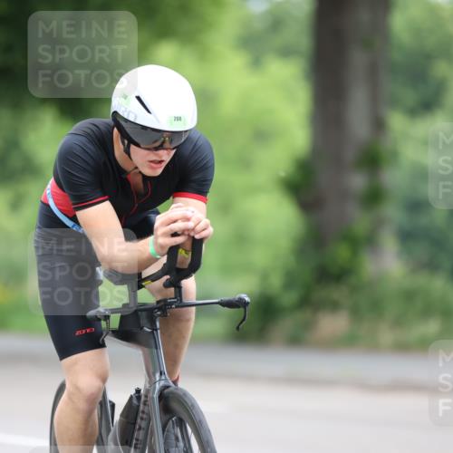 15.06.2025 - 7 Türme Triathlon Yannick Fuchs http://msf.ph/oto/7965380 15.06.2025 11:14:18 Radfahren 208, 233 meine-sportfotos.de