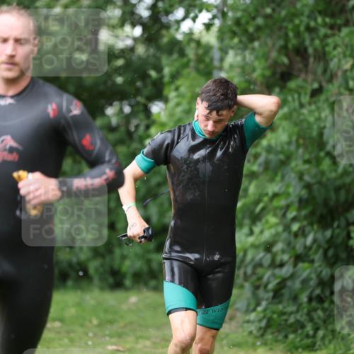 15.06.2025 - 7 Türme Triathlon Michael Strokosch http://msf.ph/oto/7965392 15.06.2025 12:18:45 Schwimmen 384, 470, 510, 562 meine-sportfotos.de