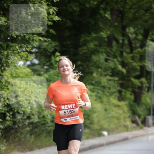 15.06.2025 - REWE Women's Run Jannik Wohlers http://msf.ph/oto/7965396 15.06.2025 10:00:02 Laufen 5163 meine-sportfotos.de