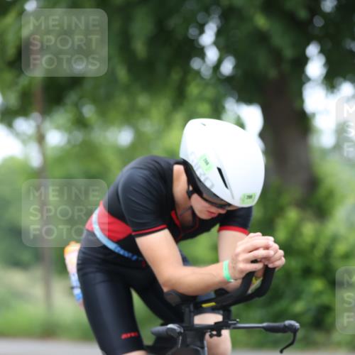 15.06.2025 - 7 Türme Triathlon Yannick Fuchs http://msf.ph/oto/7965397 15.06.2025 11:14:19 Radfahren 208, 233 meine-sportfotos.de