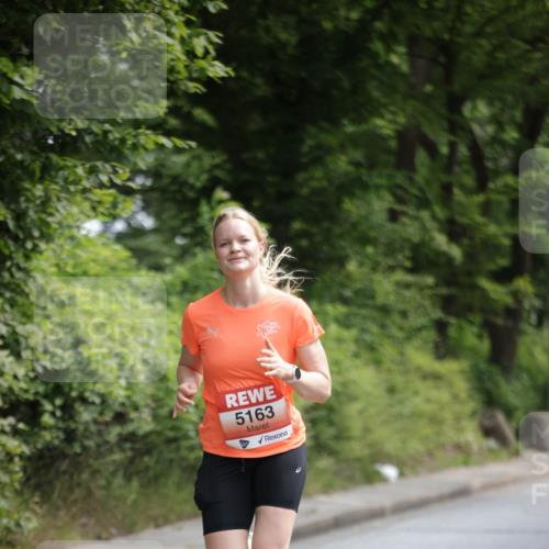 15.06.2025 - REWE Women's Run Jannik Wohlers http://msf.ph/oto/7965400 15.06.2025 10:00:02 Laufen 5163 meine-sportfotos.de