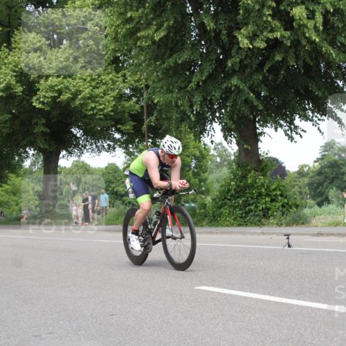 15.06.2025 - 7 Türme Triathlon Yannick Fuchs http://msf.ph/oto/7965402 15.06.2025 13:08:35 Radfahren  meine-sportfotos.de