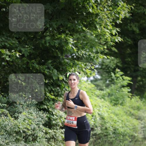 15.06.2025 - REWE Women's Run Jannik Wohlers http://msf.ph/oto/7965479 15.06.2025 10:00:14 Laufen 5024 meine-sportfotos.de