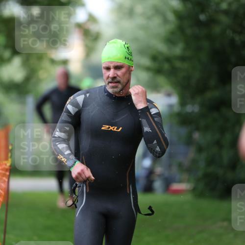 15.06.2025 - 7 Türme Triathlon Michael Strokosch http://msf.ph/oto/7965496 15.06.2025 12:19:10 Schwimmen 367, 559, 570, 649 meine-sportfotos.de