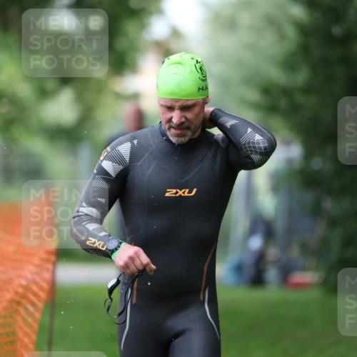 15.06.2025 - 7 Türme Triathlon Michael Strokosch http://msf.ph/oto/7965509 15.06.2025 12:19:11 Schwimmen 367, 559, 570, 649 meine-sportfotos.de