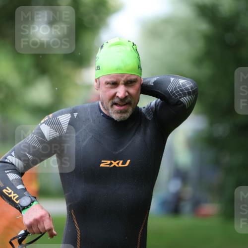 15.06.2025 - 7 Türme Triathlon Michael Strokosch http://msf.ph/oto/7965524 15.06.2025 12:19:11 Schwimmen 367, 559, 570, 649 meine-sportfotos.de