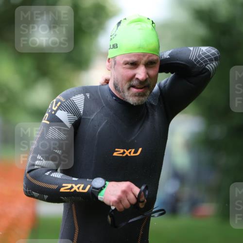 15.06.2025 - 7 Türme Triathlon Michael Strokosch http://msf.ph/oto/7965527 15.06.2025 12:19:12 Schwimmen 367, 559, 570, 649 meine-sportfotos.de