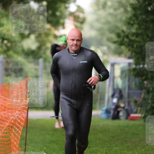 15.06.2025 - 7 Türme Triathlon Michael Strokosch http://msf.ph/oto/7965548 15.06.2025 12:19:13 Schwimmen 367, 559, 570, 649 meine-sportfotos.de