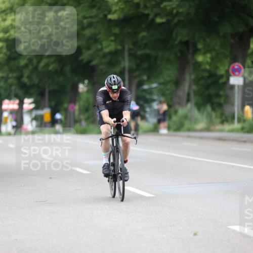 15.06.2025 - 7 Türme Triathlon Yannick Fuchs http://msf.ph/oto/7965555 15.06.2025 11:14:49 Radfahren 242, 247 meine-sportfotos.de