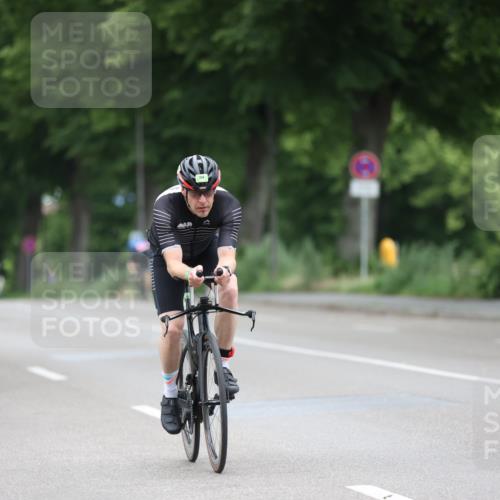 15.06.2025 - 7 Türme Triathlon Yannick Fuchs http://msf.ph/oto/7965572 15.06.2025 11:14:50 Radfahren 242, 247 meine-sportfotos.de