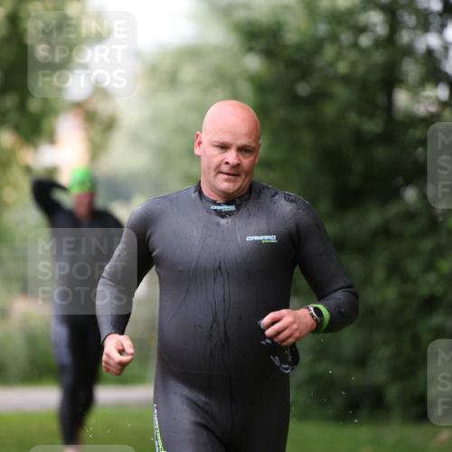 15.06.2025 - 7 Türme Triathlon Michael Strokosch http://msf.ph/oto/7965576 15.06.2025 12:19:15 Schwimmen 367, 559, 570, 649 meine-sportfotos.de
