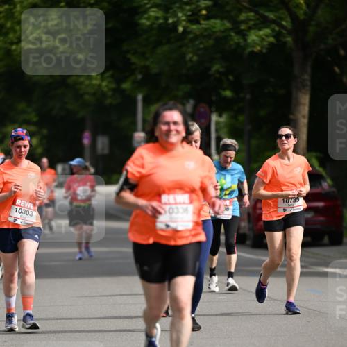 15.06.2025 - REWE Women's Run Dr. Thomas Lammeyer http://msf.ph/oto/7965585 15.06.2025 09:53:34 Laufen 10303, 0336, 10735 meine-sportfotos.de