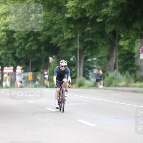 15.06.2025 - 7 Türme Triathlon Yannick Fuchs http://msf.ph/oto/7965627 15.06.2025 11:14:58 Radfahren 331 meine-sportfotos.de