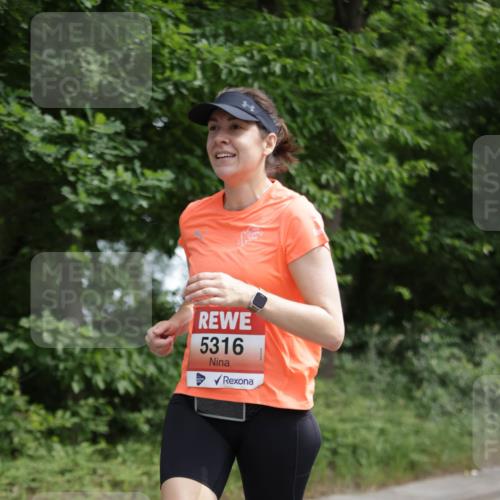 15.06.2025 - REWE Women's Run Jannik Wohlers http://msf.ph/oto/7965652 15.06.2025 10:00:17 Laufen 5316 meine-sportfotos.de