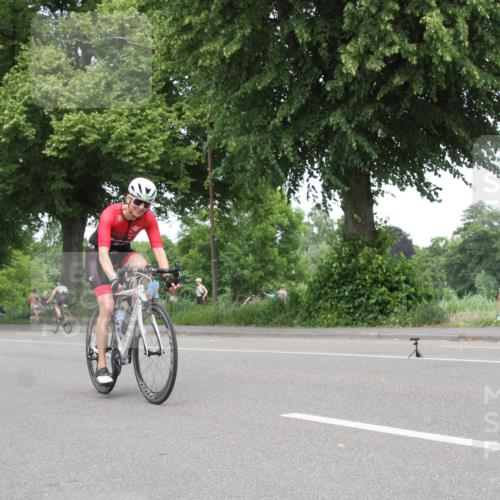 15.06.2025 - 7 Türme Triathlon Yannick Fuchs http://msf.ph/oto/7965662 15.06.2025 13:11:37 Radfahren  meine-sportfotos.de