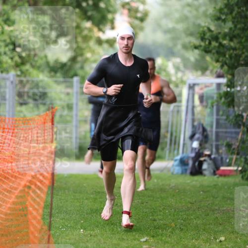 15.06.2025 - 7 Türme Triathlon Michael Strokosch http://msf.ph/oto/7965673 15.06.2025 12:19:38 Schwimmen 471, 483, 531, 536, 538, 612, 635 meine-sportfotos.de