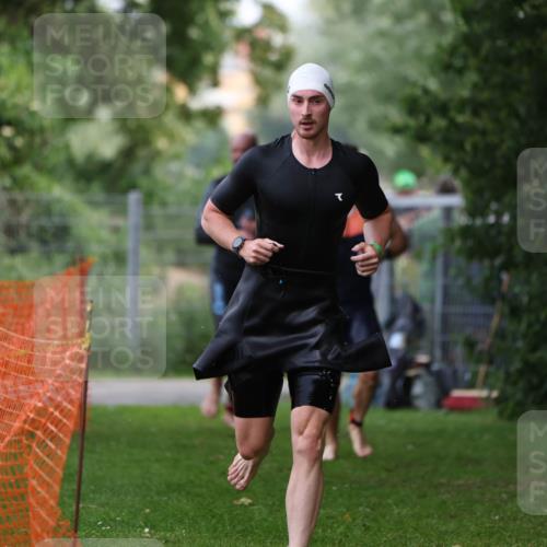 15.06.2025 - 7 Türme Triathlon Michael Strokosch http://msf.ph/oto/7965701 15.06.2025 12:19:39 Schwimmen 471, 483, 531, 536, 538, 612, 635 meine-sportfotos.de
