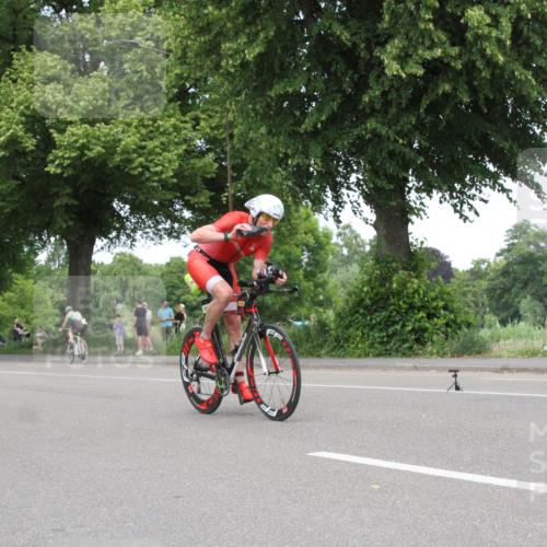 15.06.2025 - 7 Türme Triathlon Yannick Fuchs http://msf.ph/oto/7965733 15.06.2025 13:12:06 Radfahren  meine-sportfotos.de