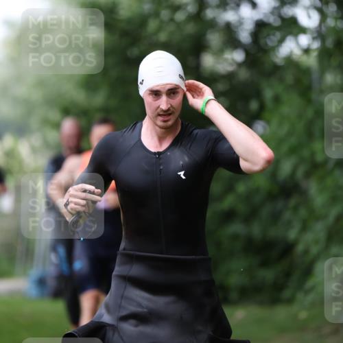 15.06.2025 - 7 Türme Triathlon Michael Strokosch http://msf.ph/oto/7965742 15.06.2025 12:19:41 Schwimmen 471, 483, 531, 536, 538, 594, 612, 635 meine-sportfotos.de