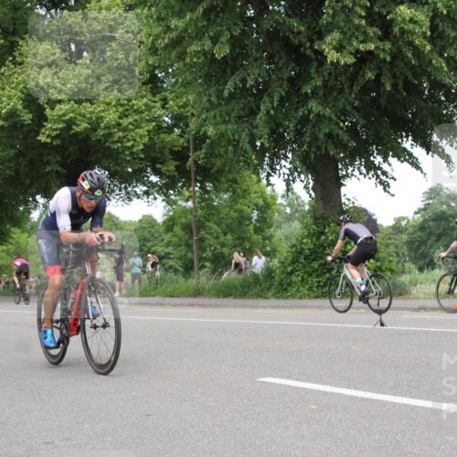 15.06.2025 - 7 Türme Triathlon Yannick Fuchs http://msf.ph/oto/7965748 15.06.2025 13:12:27 Radfahren  meine-sportfotos.de