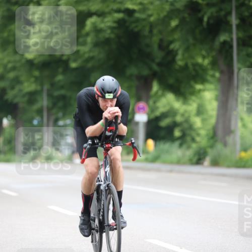 15.06.2025 - 7 Türme Triathlon Yannick Fuchs http://msf.ph/oto/7965764 15.06.2025 11:15:19 Radfahren  meine-sportfotos.de