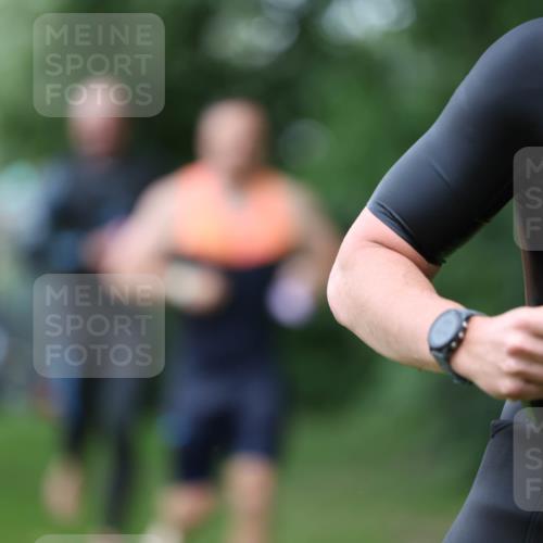 15.06.2025 - 7 Türme Triathlon Michael Strokosch http://msf.ph/oto/7965767 15.06.2025 12:19:43 Schwimmen 471, 483, 488, 531, 536, 538, 594, 612, 635 meine-sportfotos.de