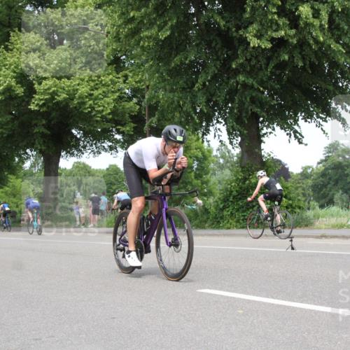 15.06.2025 - 7 Türme Triathlon Yannick Fuchs http://msf.ph/oto/7965774 15.06.2025 13:12:59 Radfahren  meine-sportfotos.de