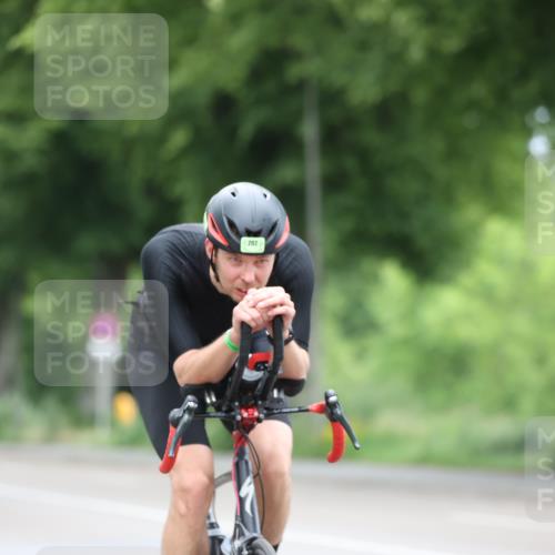 15.06.2025 - 7 Türme Triathlon Yannick Fuchs http://msf.ph/oto/7965787 15.06.2025 11:15:20 Radfahren  meine-sportfotos.de