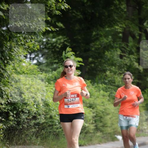 15.06.2025 - REWE Women's Run Jannik Wohlers http://msf.ph/oto/7965835 15.06.2025 10:00:55 Laufen 5247 meine-sportfotos.de