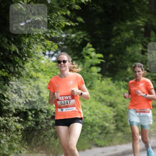 15.06.2025 - REWE Women's Run Jannik Wohlers http://msf.ph/oto/7965869 15.06.2025 10:00:55 Laufen 2329, 5247 meine-sportfotos.de