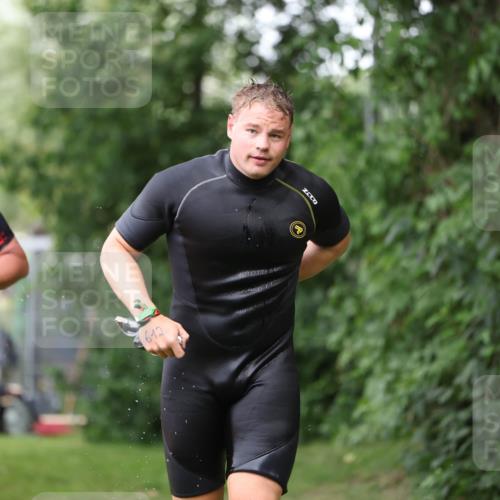 15.06.2025 - 7 Türme Triathlon Michael Strokosch http://msf.ph/oto/7965873 15.06.2025 12:19:48 Schwimmen 471, 483, 488, 531, 536, 538, 550, 585, 594, 612, 635 meine-sportfotos.de