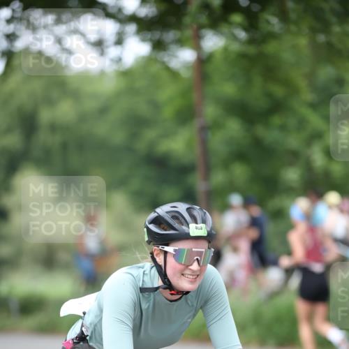 15.06.2025 - 7 Türme Triathlon Yannick Fuchs http://msf.ph/oto/7965902 15.06.2025 14:00:27 Radfahren 405 meine-sportfotos.de