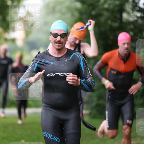 15.06.2025 - 7 Türme Triathlon Michael Strokosch http://msf.ph/oto/7965972 15.06.2025 12:19:53 Schwimmen 372, 483, 488, 531, 536, 538, 550, 585, 594, 612, 631, 635 meine-sportfotos.de