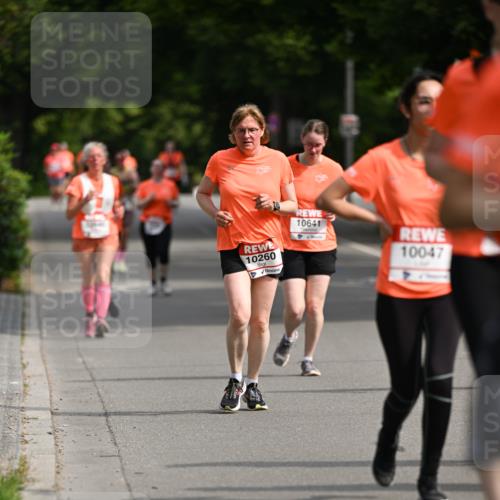 15.06.2025 - REWE Women's Run Dr. Thomas Lammeyer http://msf.ph/oto/7966008 15.06.2025 09:53:48 Laufen 10260, 10641, 10047 meine-sportfotos.de