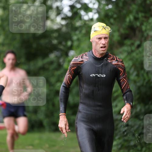 15.06.2025 - 7 Türme Triathlon Michael Strokosch http://msf.ph/oto/7966026 15.06.2025 12:19:58 Schwimmen 372, 483, 488, 536, 550, 585, 594, 595, 612, 631, 635 meine-sportfotos.de