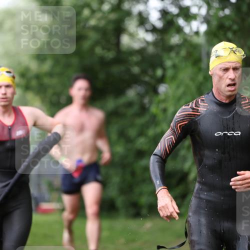 15.06.2025 - 7 Türme Triathlon Michael Strokosch http://msf.ph/oto/7966029 15.06.2025 12:19:58 Schwimmen 372, 483, 488, 536, 550, 585, 594, 595, 612, 631, 635 meine-sportfotos.de