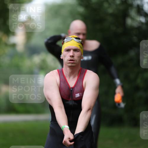 15.06.2025 - 7 Türme Triathlon Michael Strokosch http://msf.ph/oto/7966051 15.06.2025 12:20:00 Schwimmen 372, 483, 488, 536, 550, 585, 594, 595, 612, 631, 635 meine-sportfotos.de
