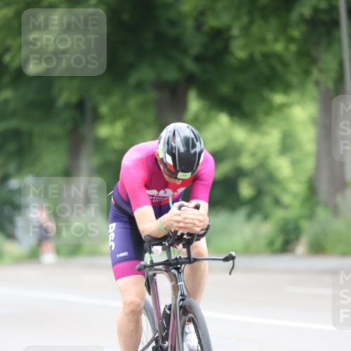 15.06.2025 - 7 Türme Triathlon Yannick Fuchs http://msf.ph/oto/7966076 15.06.2025 11:16:30 Radfahren 241, 256, 262, 274, 327 meine-sportfotos.de