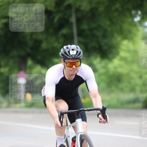 15.06.2025 - 7 Türme Triathlon Yannick Fuchs http://msf.ph/oto/7966101 15.06.2025 11:16:31 Radfahren 241, 262, 274, 327 meine-sportfotos.de