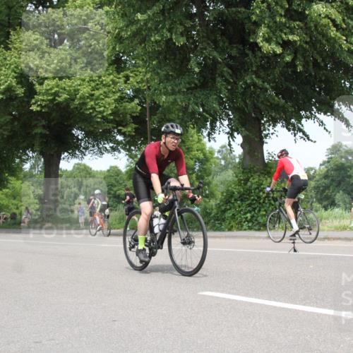 15.06.2025 - 7 Türme Triathlon Yannick Fuchs http://msf.ph/oto/7966103 15.06.2025 13:15:15 Radfahren  meine-sportfotos.de