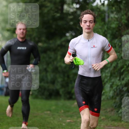 15.06.2025 - 7 Türme Triathlon Michael Strokosch http://msf.ph/oto/7966110 15.06.2025 12:20:09 Schwimmen 372, 438, 488, 550, 585, 594, 595, 604, 631 meine-sportfotos.de