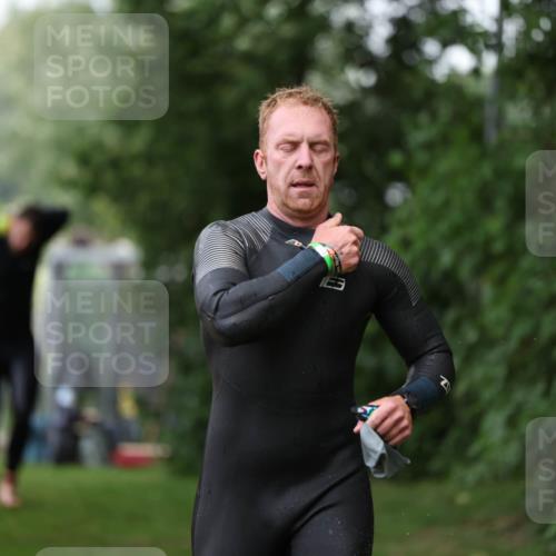 15.06.2025 - 7 Türme Triathlon Michael Strokosch http://msf.ph/oto/7966147 15.06.2025 12:20:11 Schwimmen 372, 438, 488, 550, 573, 585, 594, 595, 604, 610, 613, 631 meine-sportfotos.de