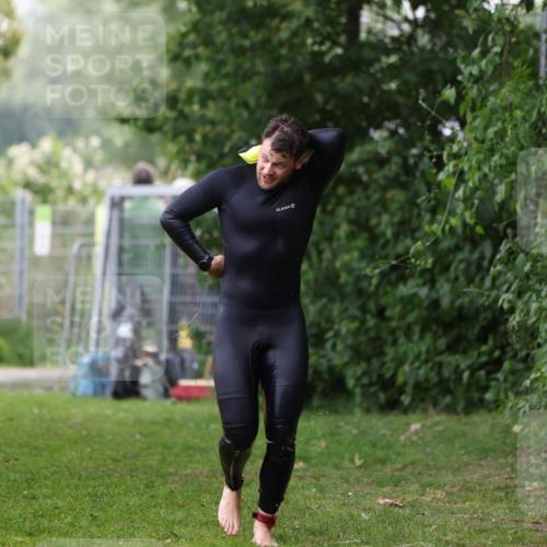 15.06.2025 - 7 Türme Triathlon Michael Strokosch http://msf.ph/oto/7966176 15.06.2025 12:20:14 Schwimmen 372, 438, 550, 573, 585, 595, 604, 610, 613, 631 meine-sportfotos.de