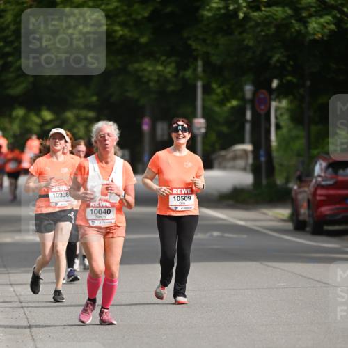 15.06.2025 - REWE Women's Run Dr. Thomas Lammeyer http://msf.ph/oto/7966186 15.06.2025 09:53:53 Laufen 10208, 10040, 10509 meine-sportfotos.de