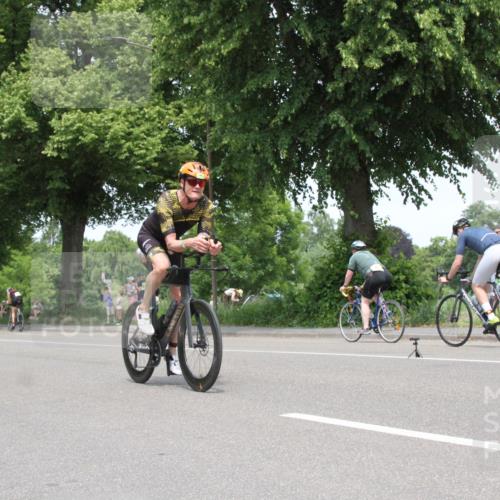 15.06.2025 - 7 Türme Triathlon Yannick Fuchs http://msf.ph/oto/7966225 15.06.2025 13:16:20 Radfahren  meine-sportfotos.de