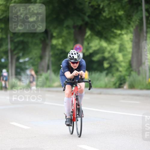 15.06.2025 - 7 Türme Triathlon Yannick Fuchs http://msf.ph/oto/7966233 15.06.2025 11:16:44 Radfahren  meine-sportfotos.de