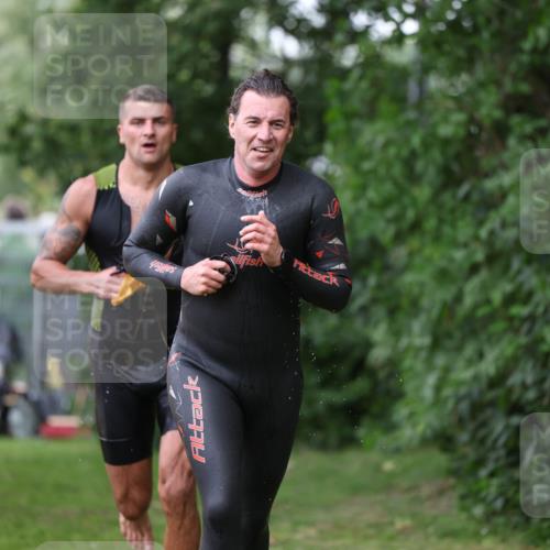 15.06.2025 - 7 Türme Triathlon Michael Strokosch http://msf.ph/oto/7966272 15.06.2025 12:20:25 Schwimmen 438, 499, 573, 595, 604, 610, 613, 634 meine-sportfotos.de