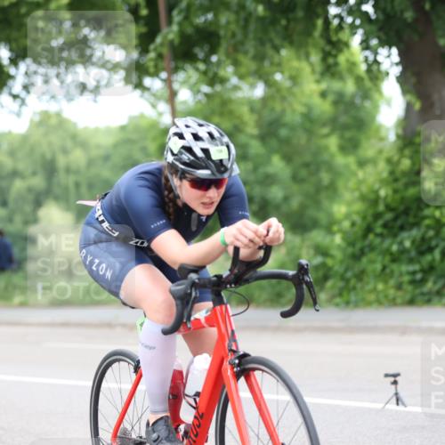 15.06.2025 - 7 Türme Triathlon Yannick Fuchs http://msf.ph/oto/7966273 15.06.2025 11:16:45 Radfahren  meine-sportfotos.de