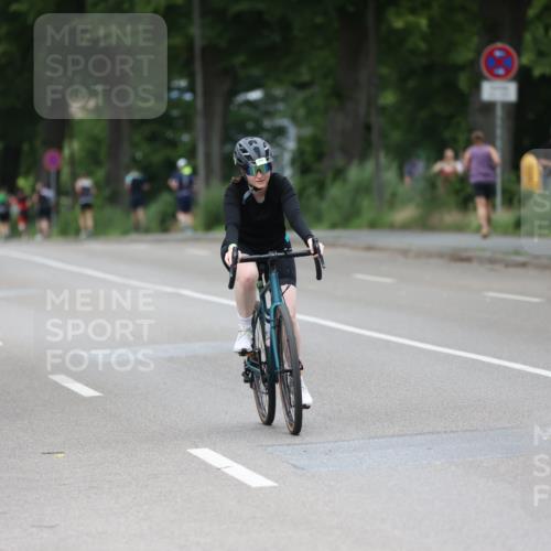 15.06.2025 - 7 Türme Triathlon Yannick Fuchs http://msf.ph/oto/7966304 15.06.2025 14:02:48 Radfahren 824 meine-sportfotos.de