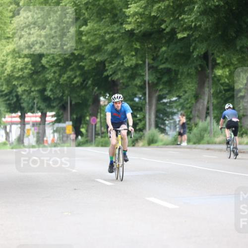 15.06.2025 - 7 Türme Triathlon Yannick Fuchs http://msf.ph/oto/7966307 15.06.2025 11:17:17 Radfahren 230, 245 meine-sportfotos.de